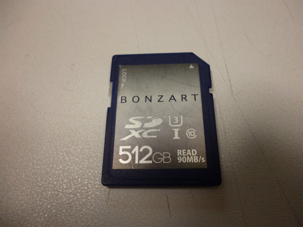 512GB SDカード